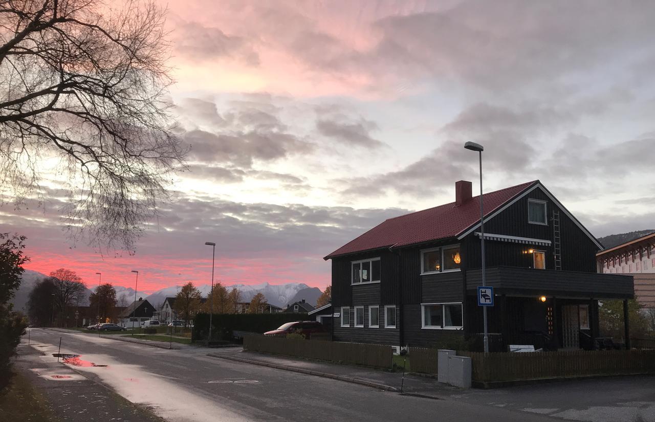 Villa Andalsnes Åndalsnes Exterior foto