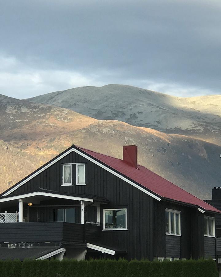 Villa Andalsnes Åndalsnes Exterior foto